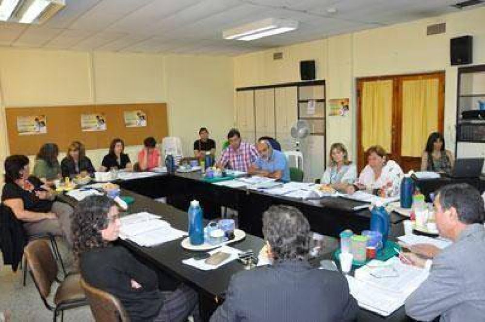 Paritaria docente: Utelpa advierte �malestar y tensi�n�