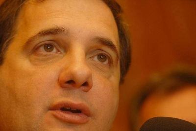 Casc�n respondi� a Goye 