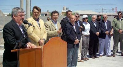 Das Neves inaugur� la Subestaci�n Estivariz y se despidi� de la ciudad