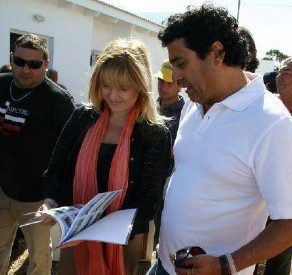 �lvarez Rodr�guez: �Los marplatenses van a seguir recibiendo la ayuda de la Provincia�.