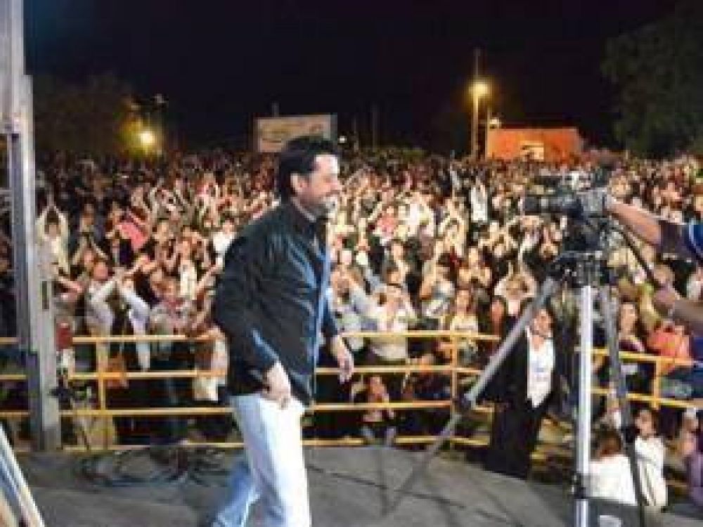 Jorge Rojas deslumbr� a la Calle Angosta