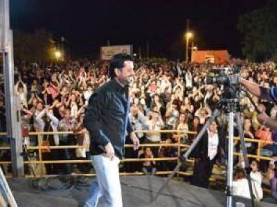 Jorge Rojas deslumbr� a la Calle Angosta