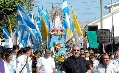 Multitudinaria demostraci�n de fe por las calles marplatenses