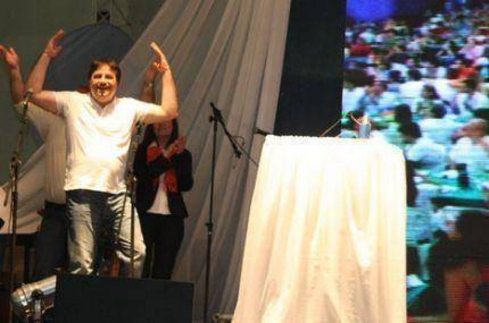 Una multitud acompa�� al diputado electo �Manino� Iriart en el s�ptimo a�o de CEFIL