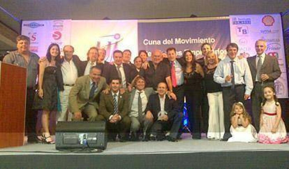 La UIAv celebr el 10 Aniversario de su Departamento de Jvenes Empresarios