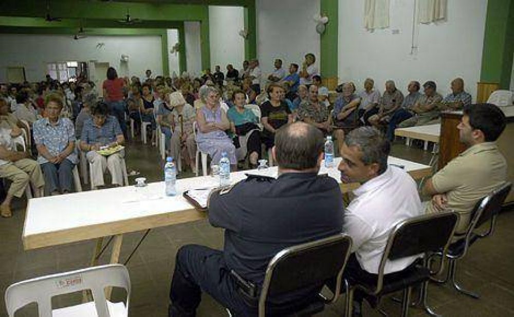 Los vecinos de San Vicente reclamaron seguridad.