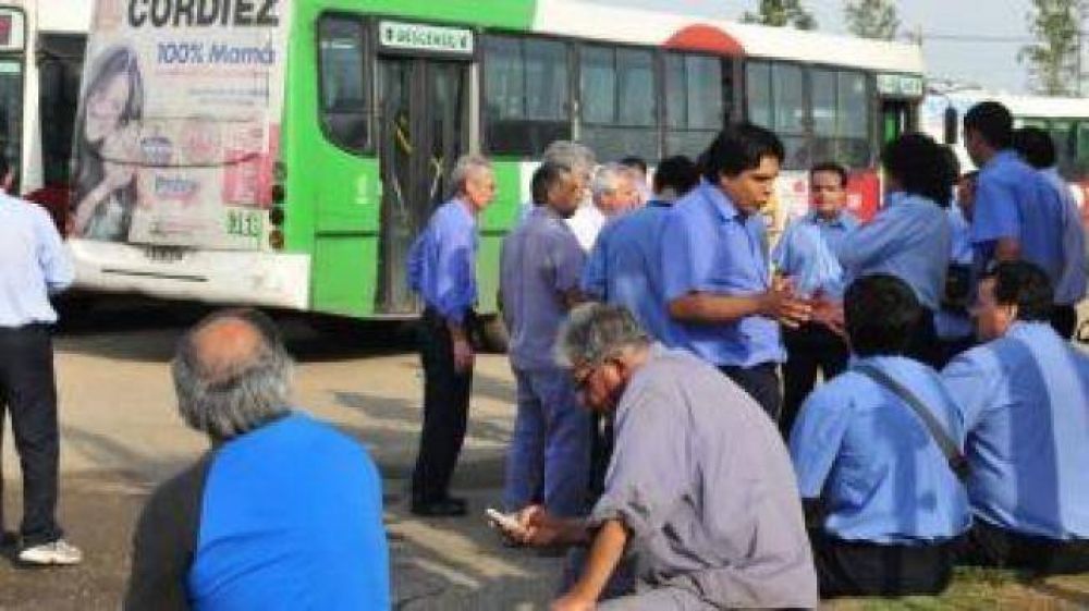 La UTA vuelve a paralizar el transporte en la ciudad