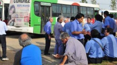 La UTA vuelve a paralizar el transporte en la ciudad