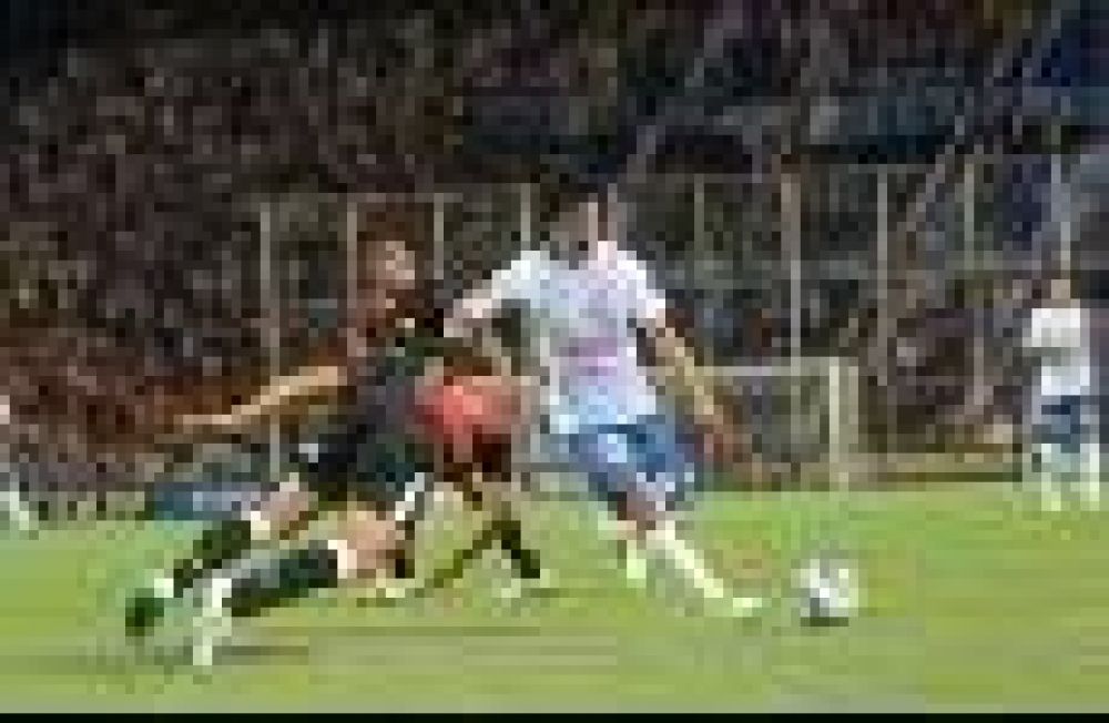 Godoy Cruz perdi� 1 a 0 ante Col�n de Santa Fe y se complica