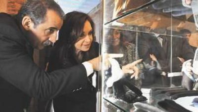 Moreno seguir� en el Gobierno y ahora se concentra en el d�lar