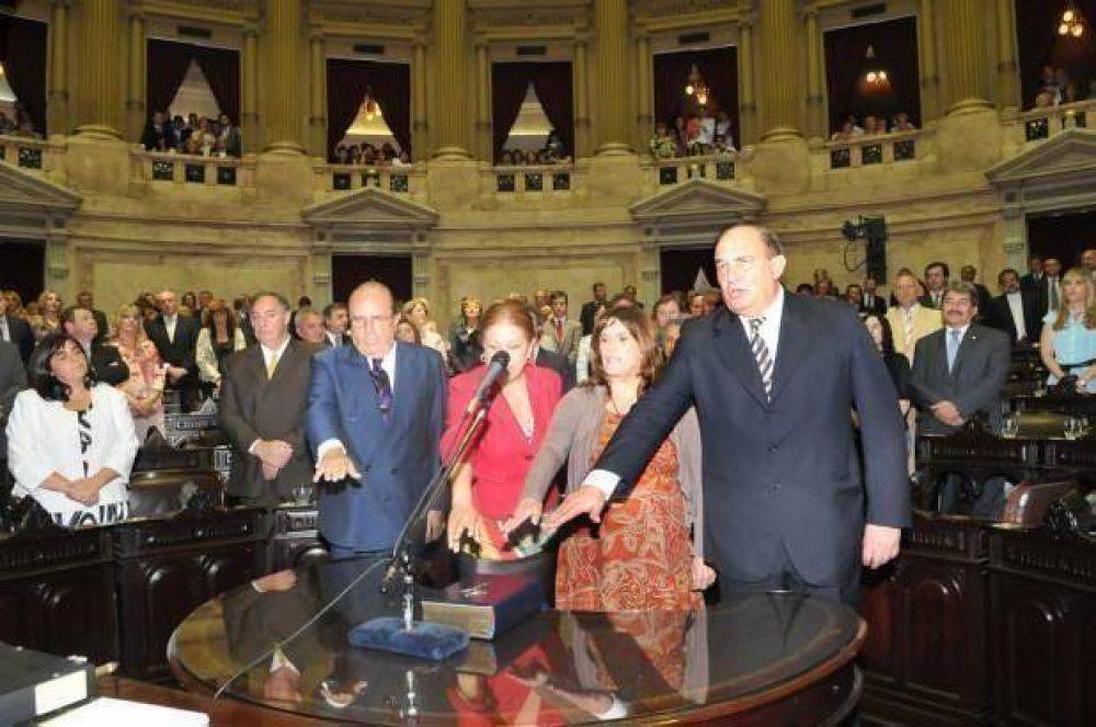 Jos� Mar�a D�az Bancalari jur� ayer nuevamente como Diputado Nacional