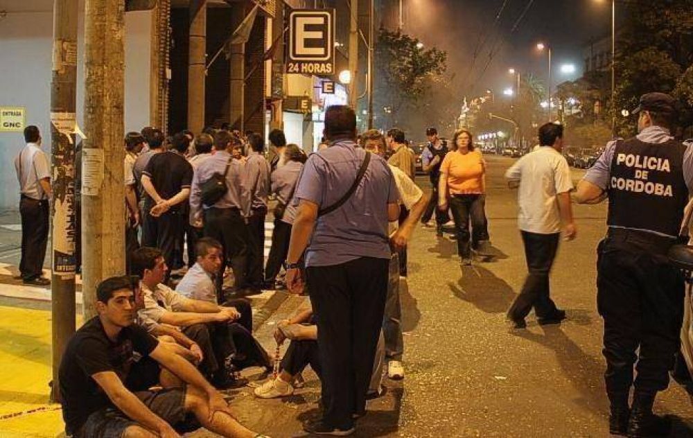 Ciudad de C�rdoba vuelve a brindar su servicio y se normaliza el transporte urbano