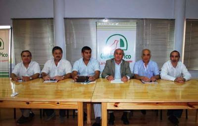 Pico: Tebes anunci� el nuevo gabinete municipal y cre� nueva secretar�a