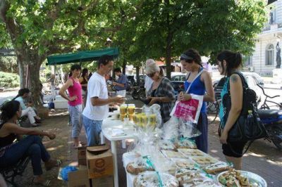 LUJ�N - SE LLEV� A CABO LA MUESTRA DE PRODUCTORES Y ELABORADORES LUJANENSES