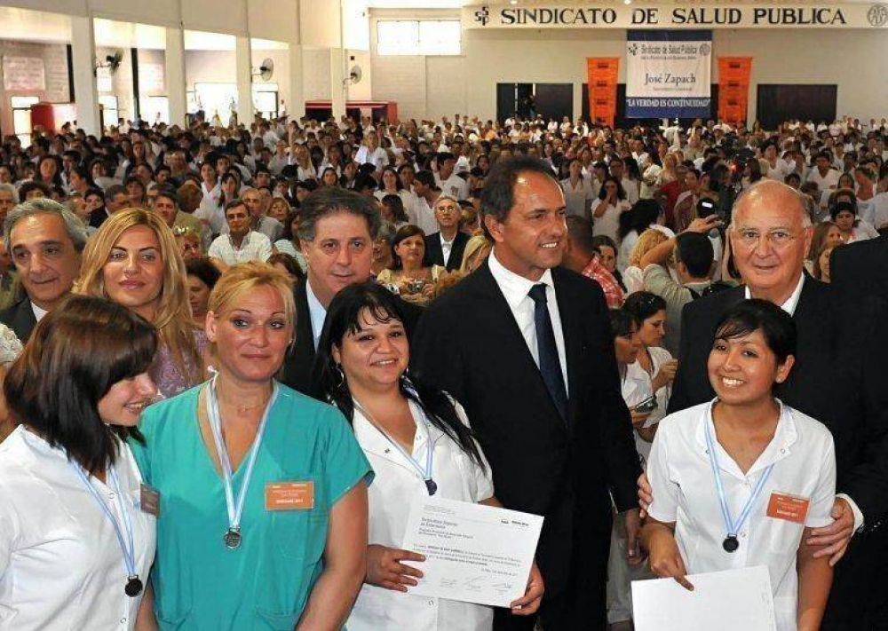 MINISTERIO DE SALUD - EN ENERO, SE SUMAN 1.700 ENFERMEROS A HOSPITALES P�BLICOS  DE LA PROVINCIA 