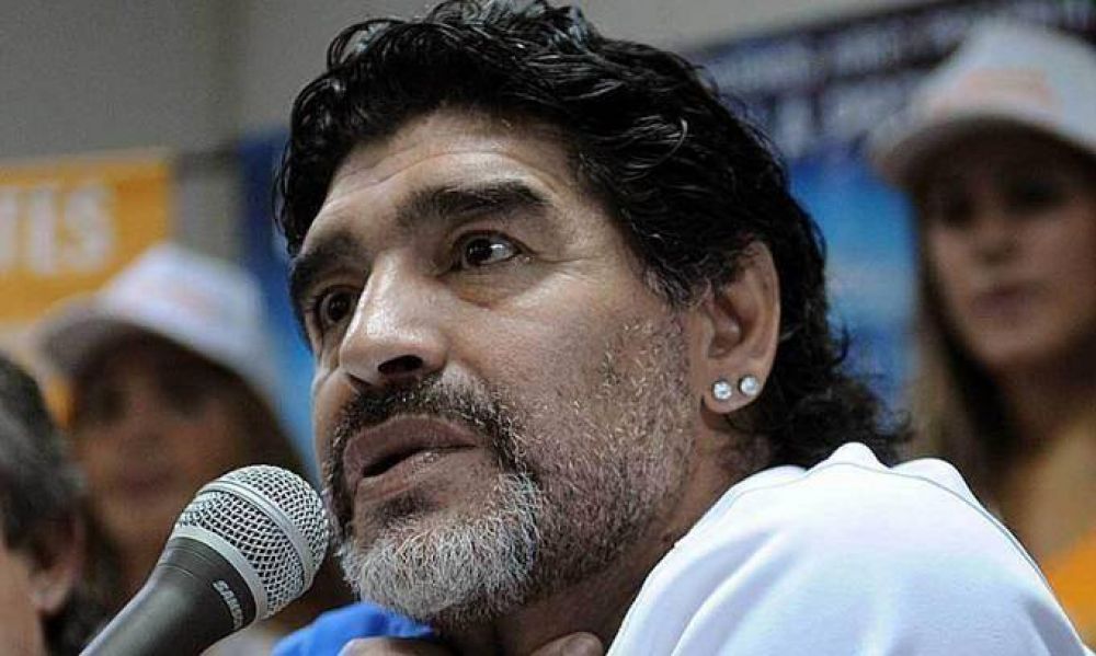 Maradona denuncia que existe una conspiraci�n en su contra