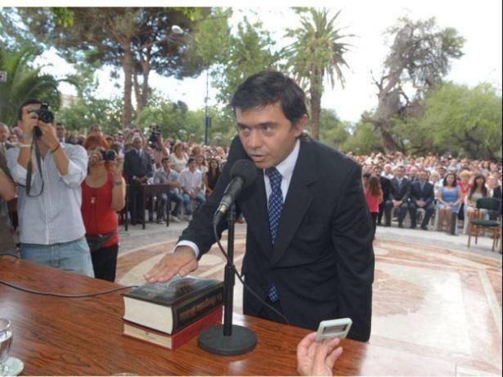 Carlos L�pez Puelles asumi� como nuevo intendente de Luj�n de Cuyo