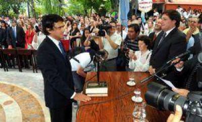 L�pez Puelles junt� a todos y prometi� obras para Luj�n