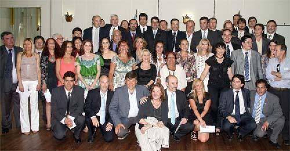 El equipo de gobierno del intendente