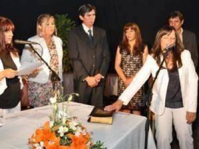 Poggi dio a conocer su equipo de gobierno
