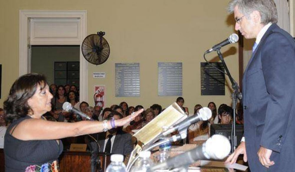 Asumieron los nuevos concejales