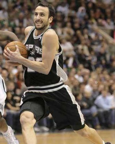 Gin�bili apareci� en el final y volvi� a ganar San Antonio.