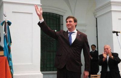 Oscar Luciani prometi� una gesti�n "eficiente, honesta, transparente y austera"