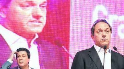 Reasume Scioli, condicionado en lo pol�tico y con fuerte d�ficit