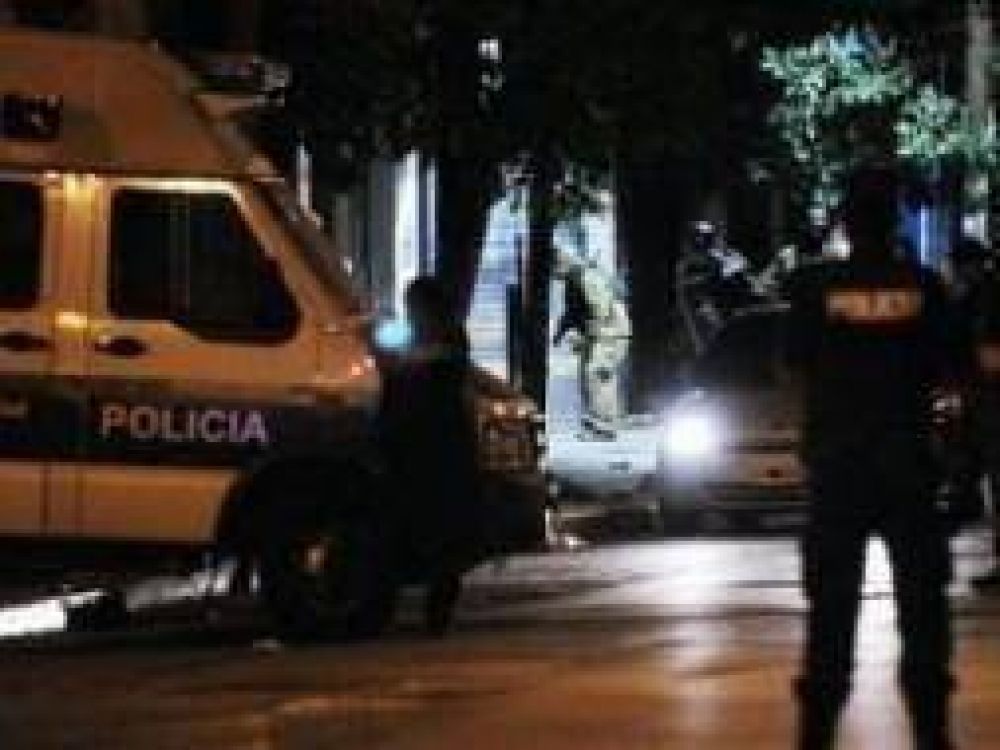 Tras m�s de 5 horas de tensi�n finaliz� la toma de rehenes en Vicente L�pez