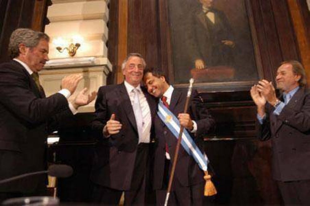 Scioli asumir� un nuevo mandato como "segunda etapa del cambio" en la provincia