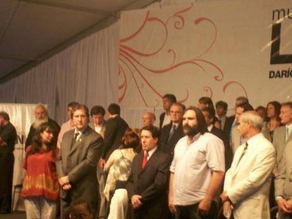 Lan�s: Dar�o D�az P�rez reasumi� la intendencia del municipio