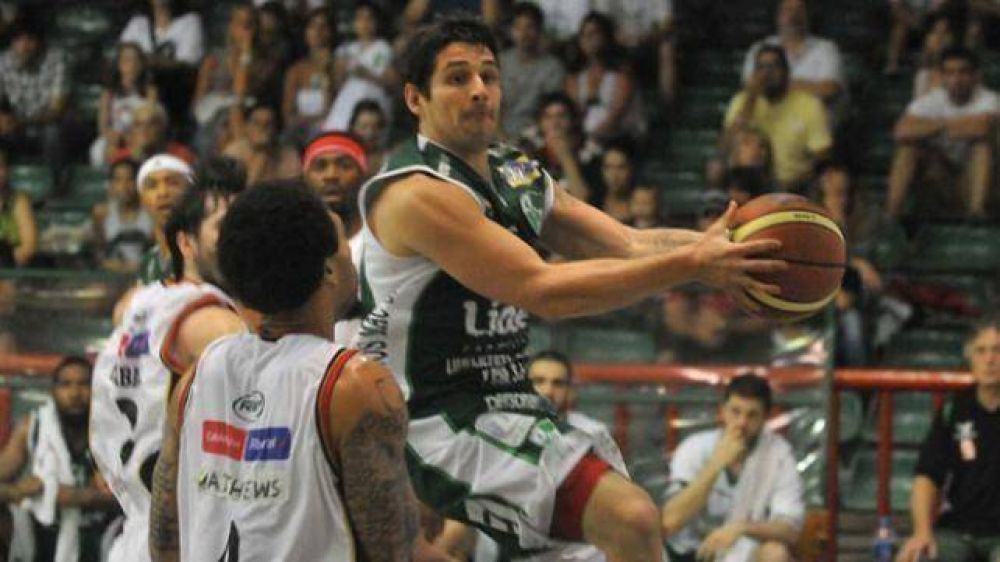 Atenas le gan� a San Mart�n y sube con "el Che"