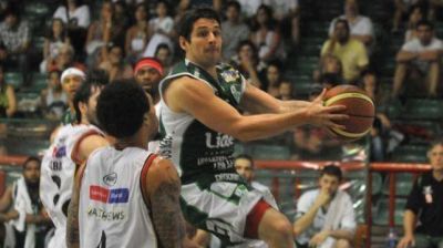 Atenas le gan� a San Mart�n y sube con "el Che"