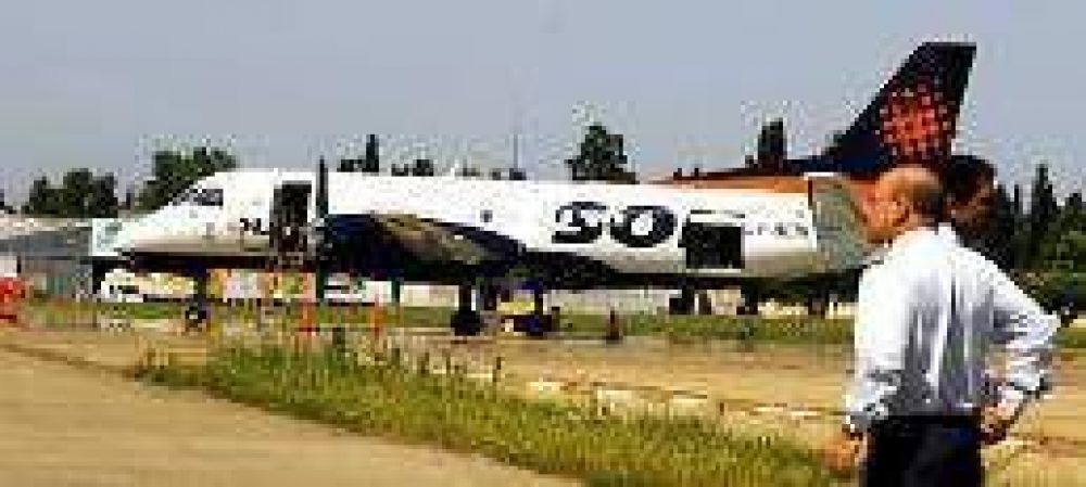 La Naci�n investigar� si la l�nea a�rea Sol cobr� de m�s sus pasajes 