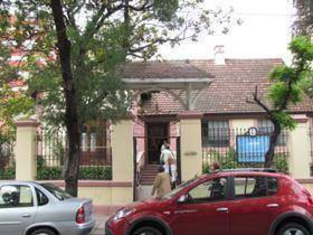 Con escopetas recortadas robaron en el Ente Municipal de Turismo