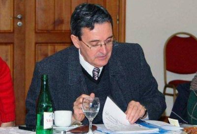 Mendioroz renunci� a la conducci�n de la UCR