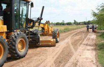 Entoscado y perfilado: El municipio realiza mejoras en la calle Bidegain del barrio San Cayetano  