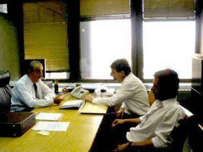 Uno de los temas que est� al tope de la agenda  La Defensor�a del Pueblo se reuni� con el ENRE y trajo promesas contra el aumento de la luz