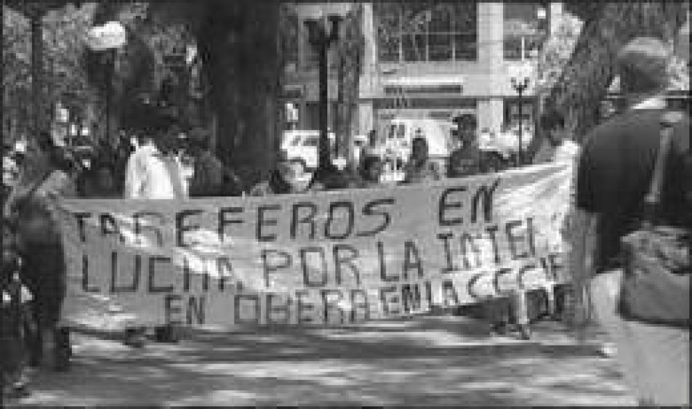 Tareferos de Ober� reclaman el subsidio de interzafra y la aplicaci�n del programa Argentina Trabaja