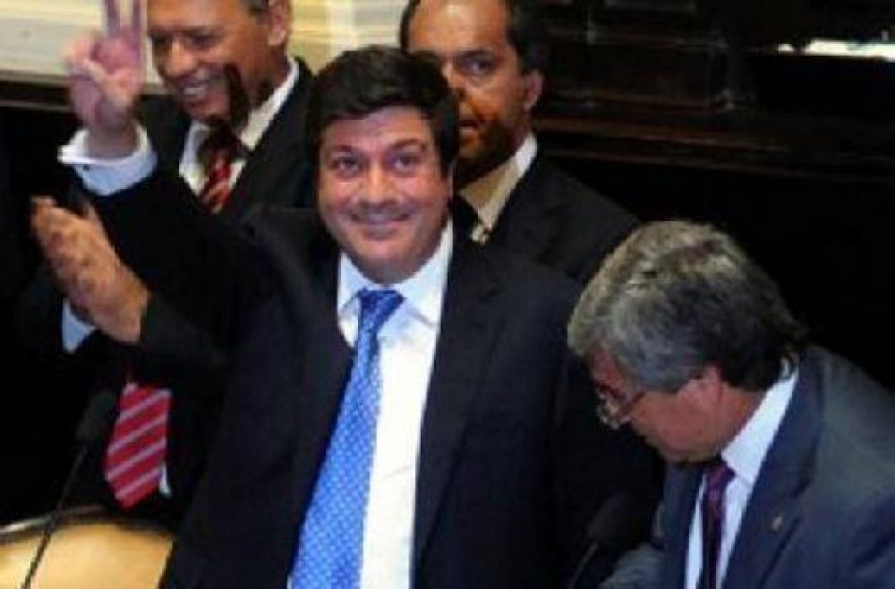 Mariotto: �Utilizaremos los foros para escuchar a todos los sectores�