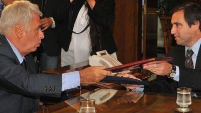 De la Sota ofreci� ayuda, pero no fondos