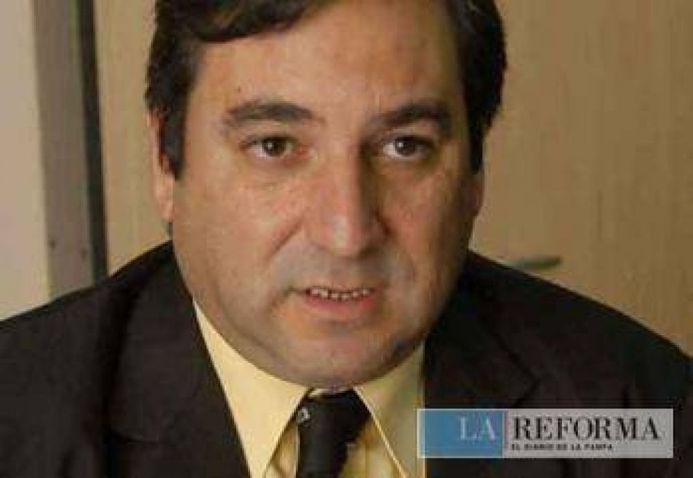 P�rez propone reflotar Pampetrol y exige tratar la Ley de Hidrocarburos