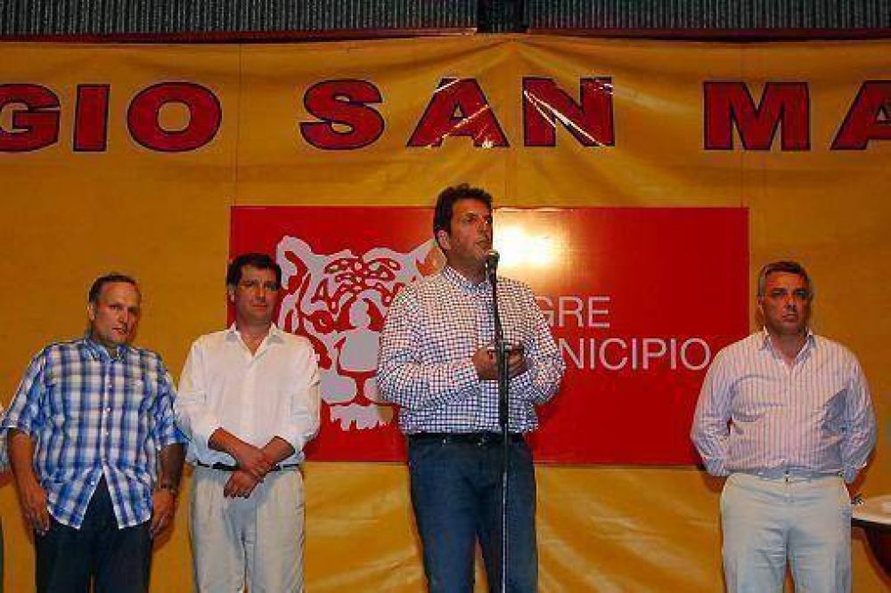 M�s de 1200 vecinos recibieron sus certificados de formaci�n laboral