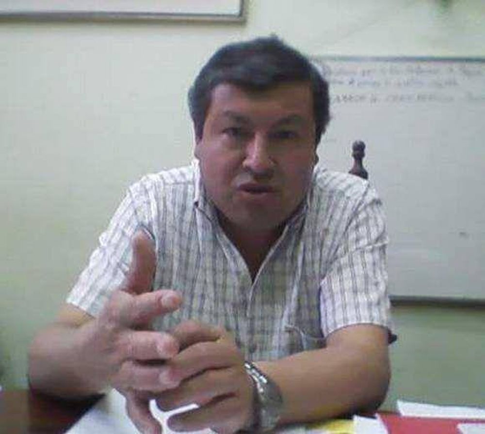 Intendente interceder� para que se construyan casas para maestros 