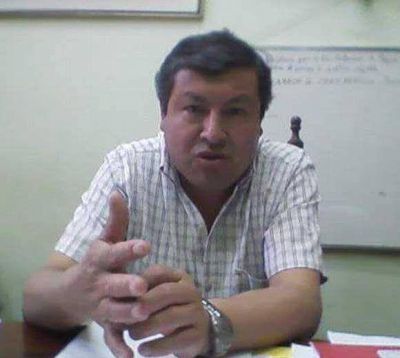 Intendente interceder� para que se construyan casas para maestros 