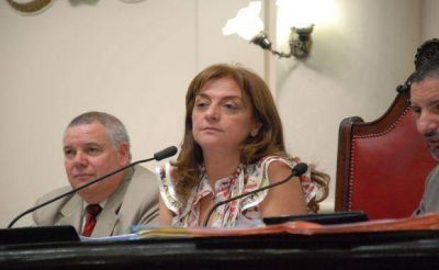 Por primera vez, una cordobesa presidi� la Legislatura