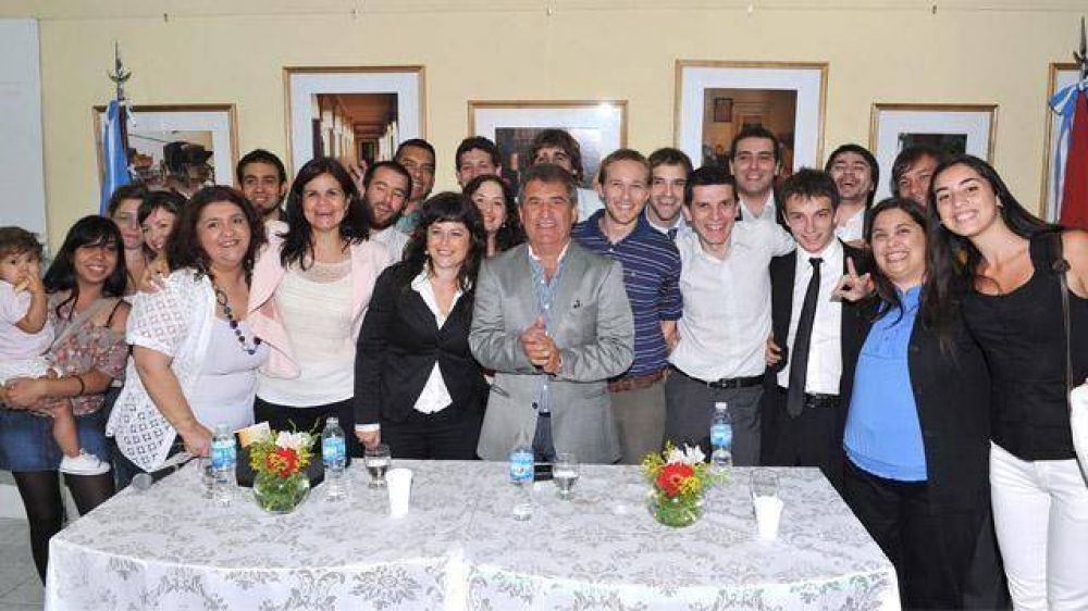 Urribarri puso a otra joven en su gabinete