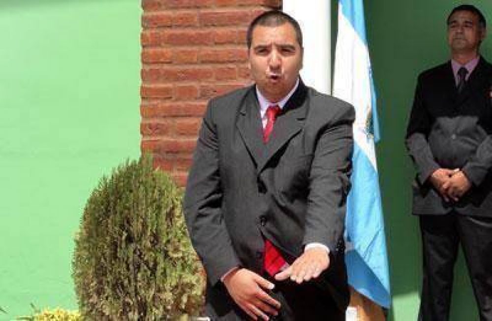 Beloqui: �a mi t�o le conviene m�s trabajar como maquinista que de concejal�
