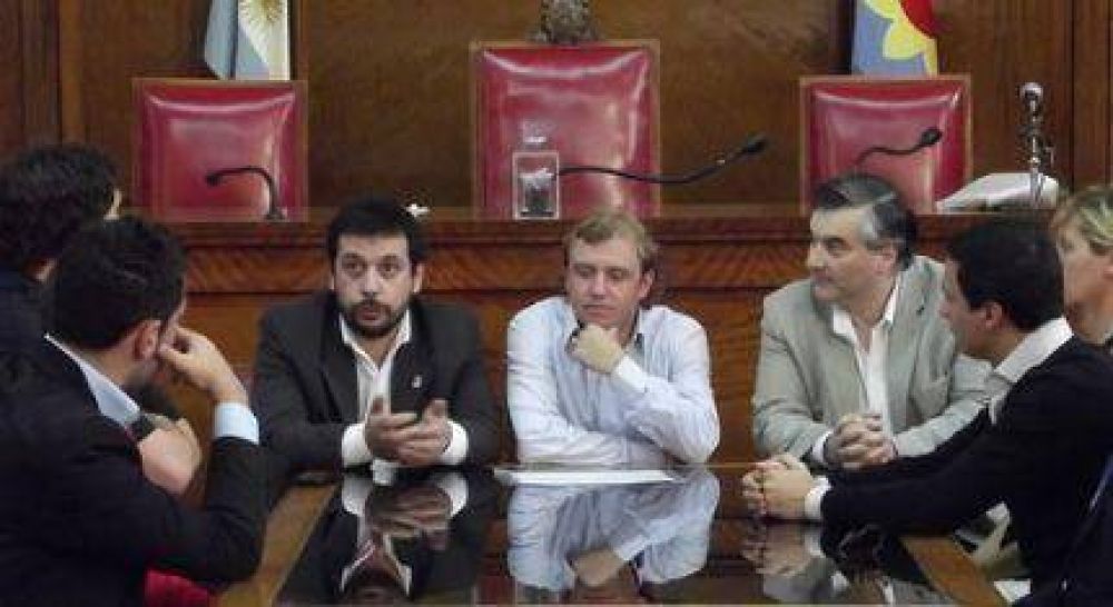 Maraude y Retamoza encabezaron distinci�n a j�venes italianos en el HCD