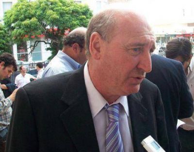 Santalla retuvo la Intendencia